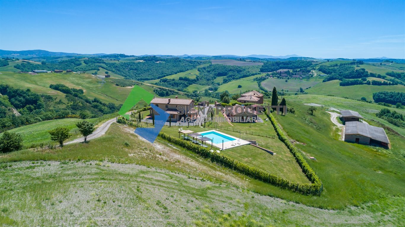 Esclusiva Tenuta Agricola e Ricettiva a Montalcino